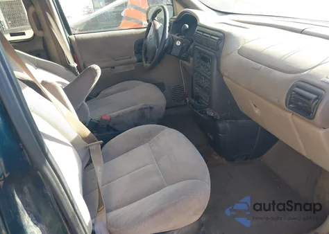 2000 Oldsmobile Silhouette Gl z USA, uszkodzony, nr VIN 1GHDX03E9YD135044